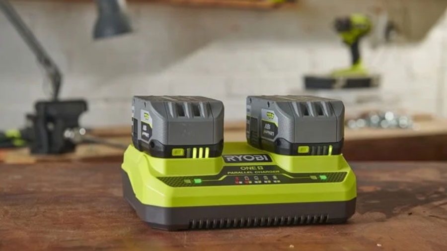 chargeur 2 ports 18 V RC18240 Ryobi chargeur 2 ports 18 V RC18240 Ryobi
